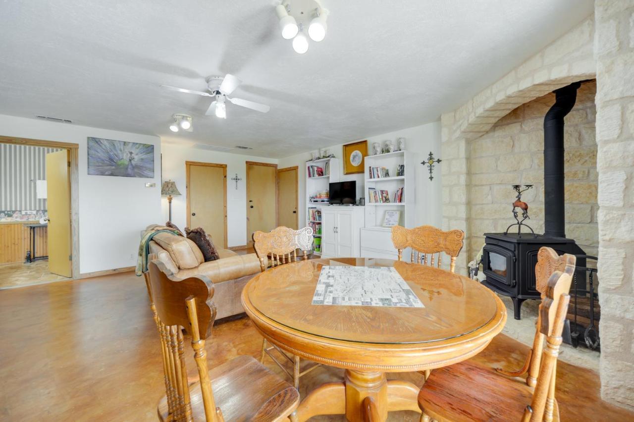 Fredericksburg Retreat With Private Hot Tub And Patio! Vila Exterior foto